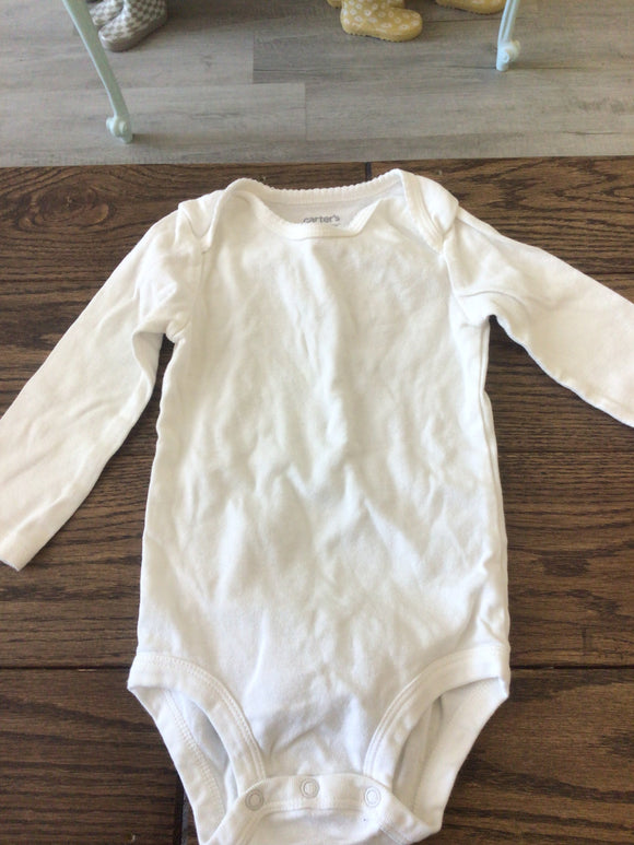 Carters white onesie-18M