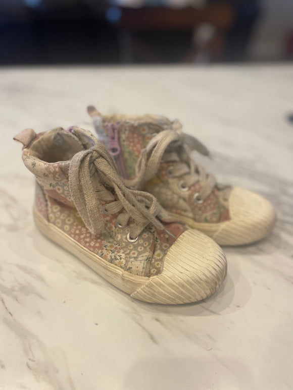 Floral high top sneakers - 10