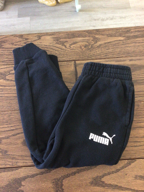 Black puma joggers-5T