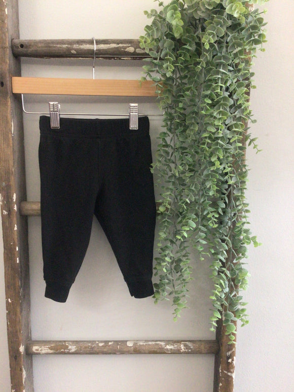 Garanimals waffle black pants-6/9M