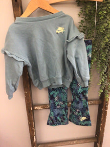Nike blue floral set-24m