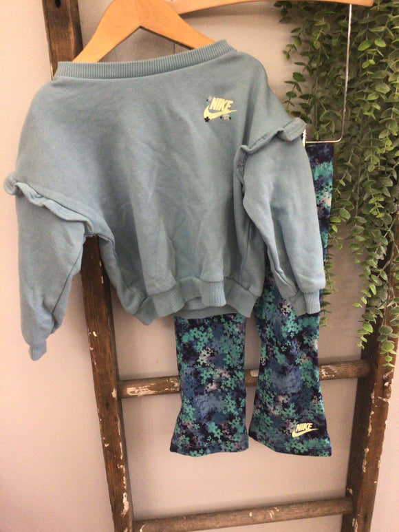 Nike blue floral set-24m