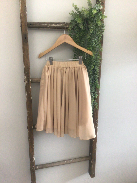 Baileys Blossoms tan skirt- 12/18M