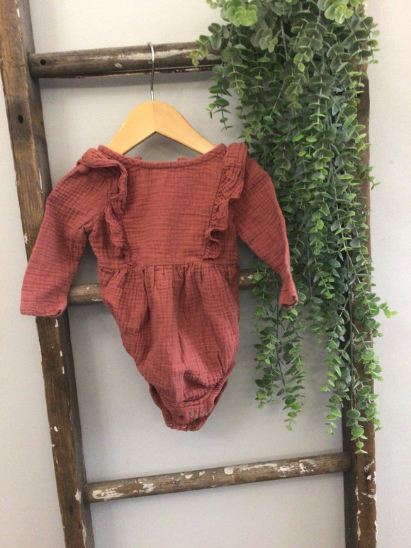 Greyson mini maroon bubble romper-3/6M