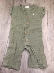 Green short sleeve romper-6/9M