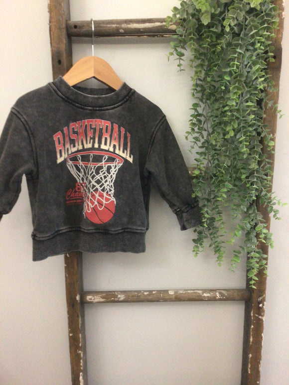 Basketball acid wash crewneck-12/18M