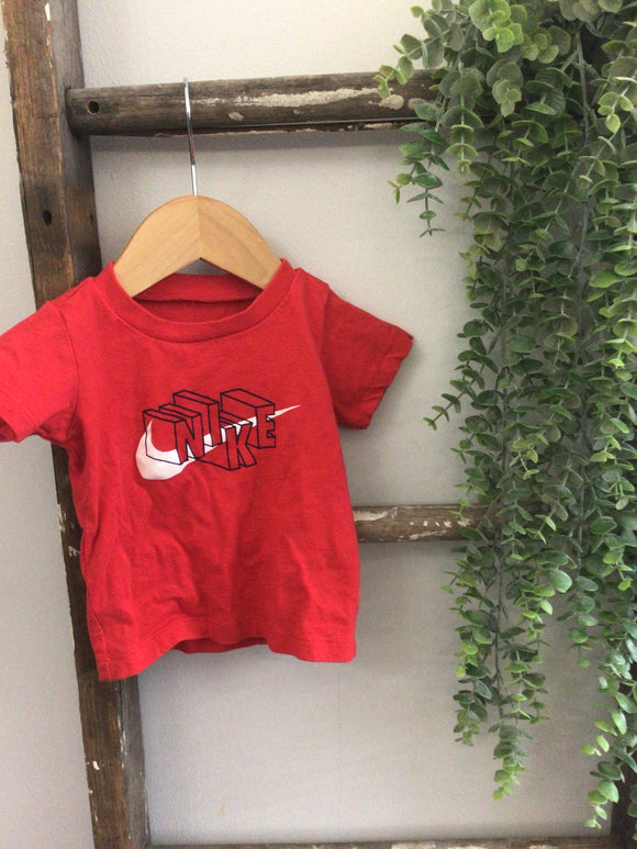 Red Nike tee-12m