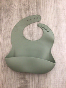 Green silicone bib