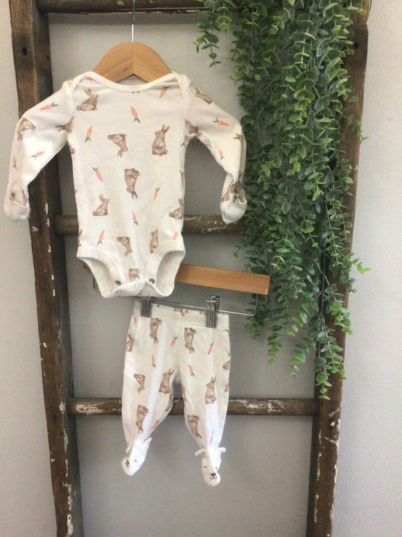 Carters bunny/carrot set-NB