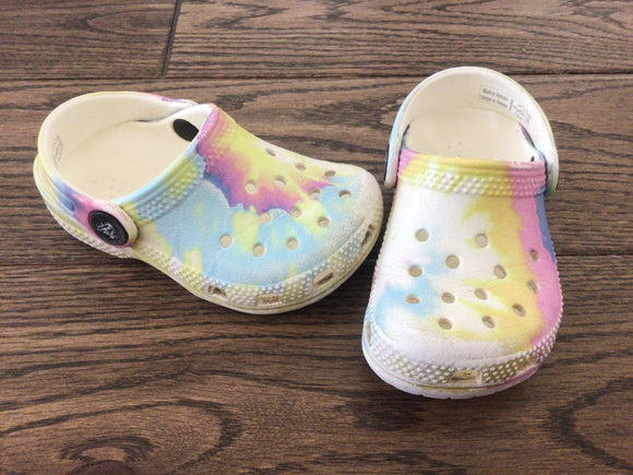 Crocs tie dye-6