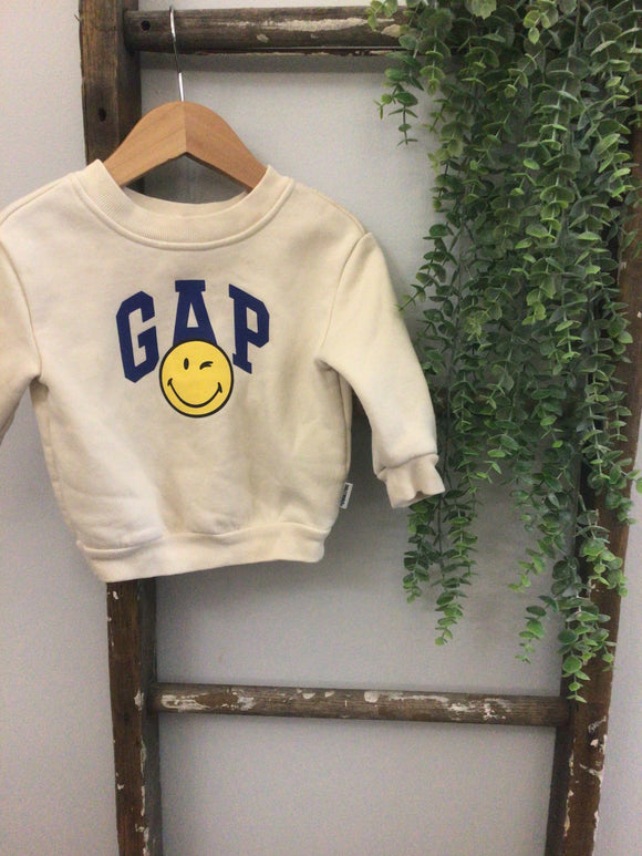Gap Smiley crewneck-12/18M