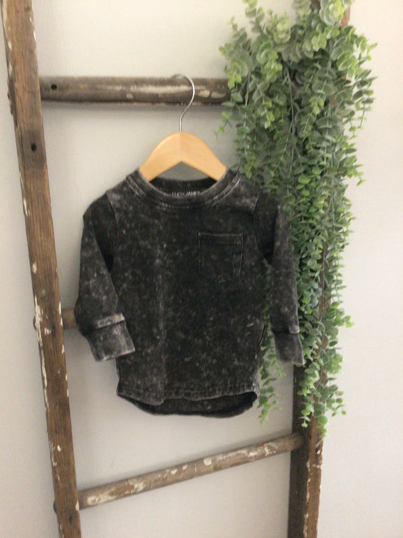 LenoxJames black acid wash long sleeve- 12/18M