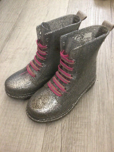 Rubber sparkly boots-10