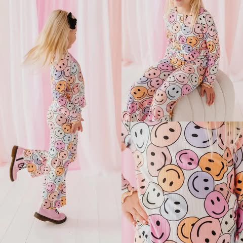 Smiley face ribbed set