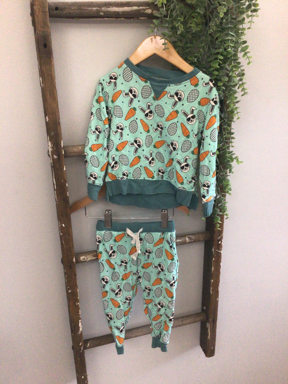 Rad rabbit lounge set- 18/24M