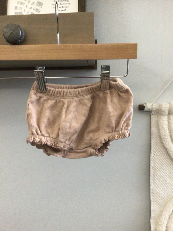 Tan Waffle Ruffle Bloomer 6/12m