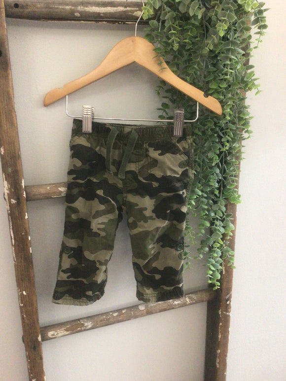 Old navy camo pants- 6/12M