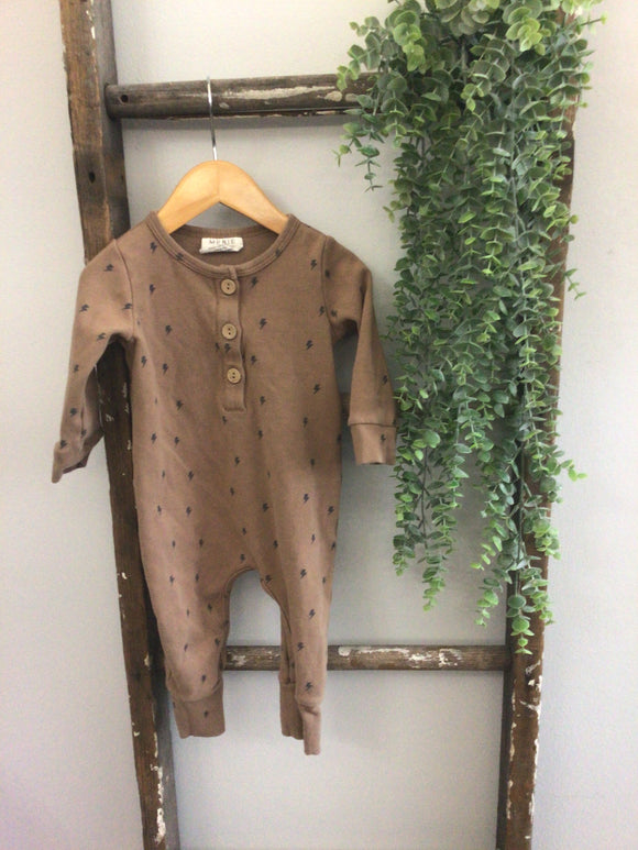 Brown lightning bolt button outfit-6/12m