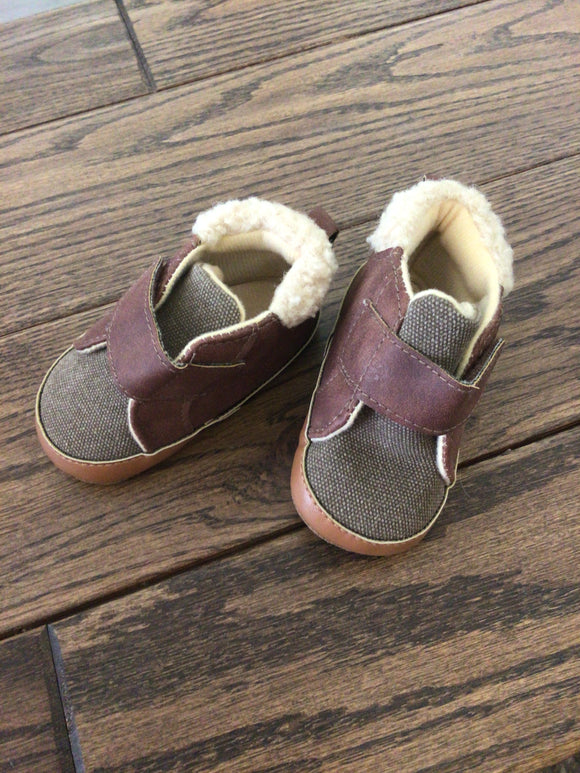 Brown fuzzy booties-9/12m