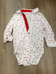 Hesrt collared onesie 18M